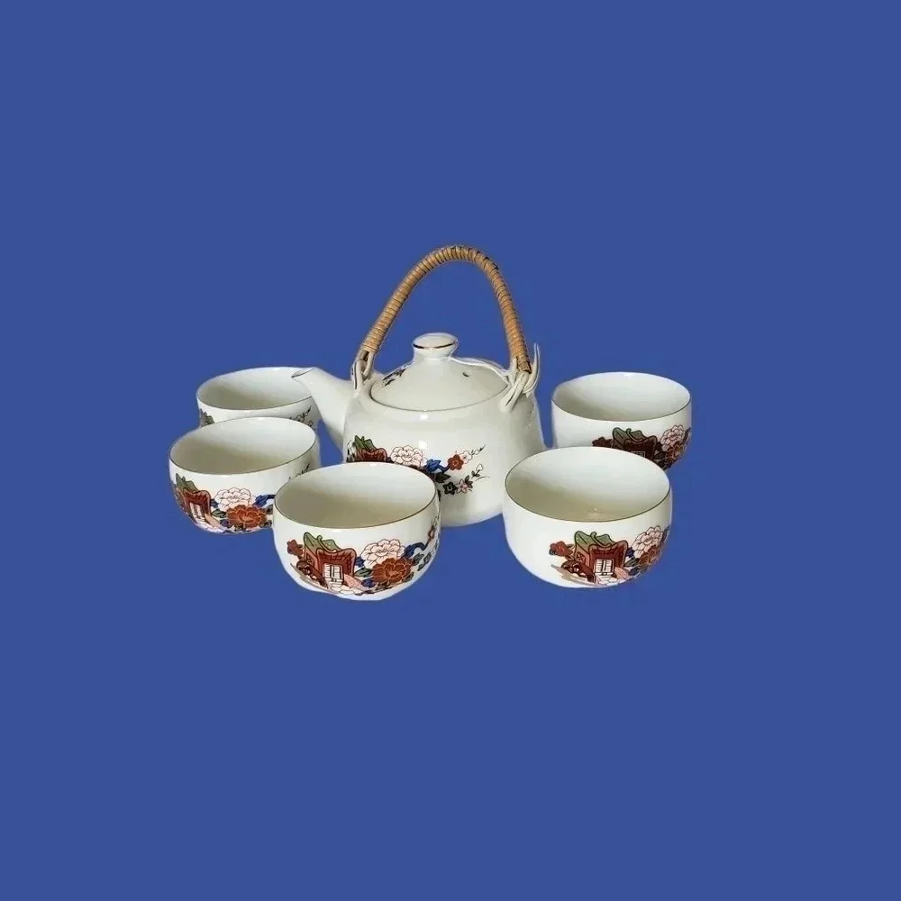 Porcelain set of 5 teapot and cups